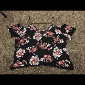 Women’s Charlotte Russe 2x floral Crop Top